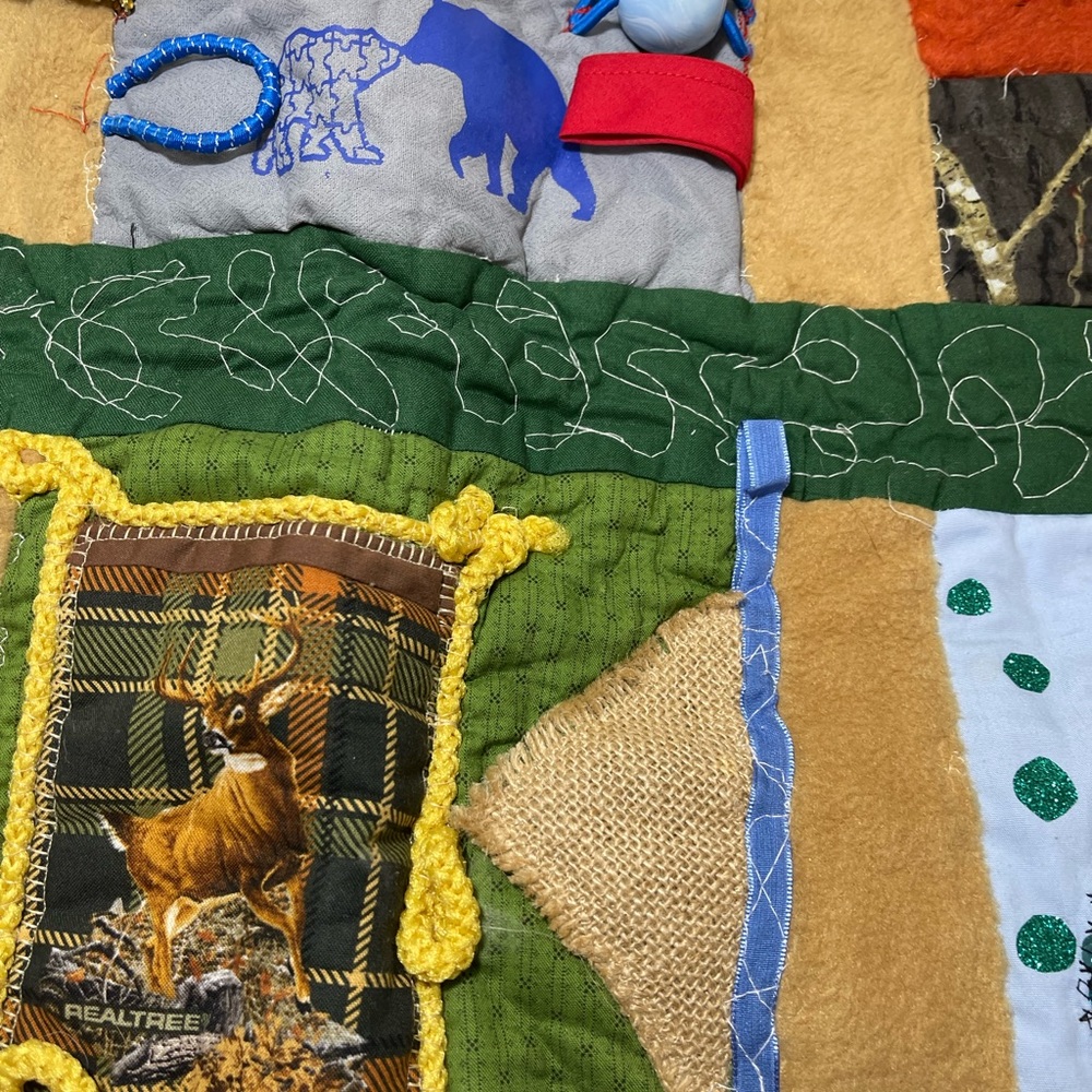 Loving the outdoors...fidget quilt - Picture 3 of 11